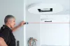 BOSCH 0601072900 GLM 40 Lézeres távolságmérő + 2 db 1,5 V-os LR03 (AAA)